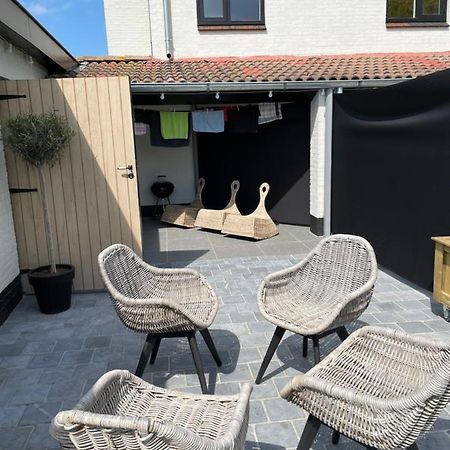 Vila Tiny House Westdorpe Exteriér fotografie