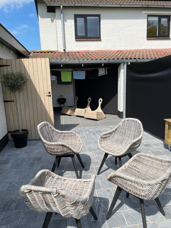 Vila Tiny House Westdorpe Exteriér fotografie